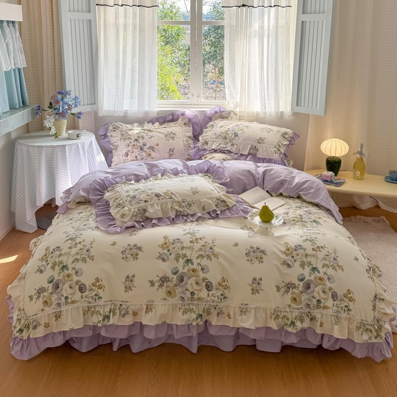 

Романтичные цветочные принты Постельный набор Корейский стиль 100% хлопок Кружево Принцесса Свадебный Пододеяльник Юбка для кровати Покрывало Наволочки 1.5X2m Bedskirt 4pcs