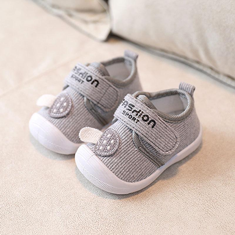 Babyschuhe Frühling Herbst Weiche Sohle Niedliche Kleinkindschuhe Rutschfest Kindersneaker für Neugeborenes Barfußschuhe Kinder Zapatos Bebe