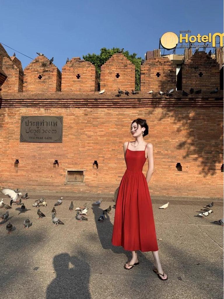 Women's Sexy Backless Red Slip Dress - Perfect for Beach Vacations and Photos