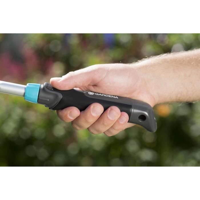 GARDENA Serfouette à fleurs Comfort 6cm Combisystem® - Acier enduit – Outil adapté tout travaux de sol – Garantie 25 ans (8955-20)