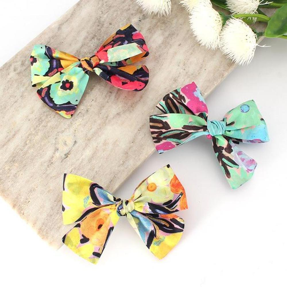 

Watercolor Flower Ribbon Clip Hairpin (5822571) Pink Mix