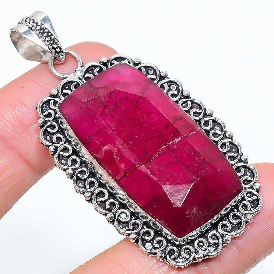 

Ruby(Simulated) Gemstone Handmade Ethnic Jewelry Pendant 2.36 VR-1972