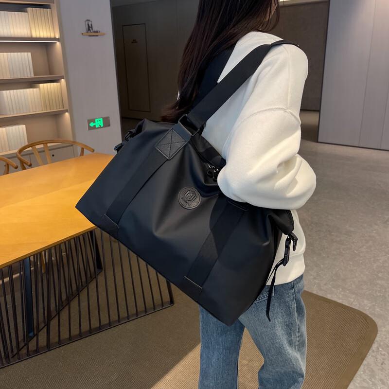 Unisex Lightweight Travel & Gym Duffel Bag 36-55L