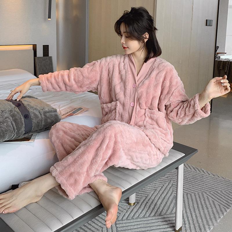 New autumn and winter flannel pajamas women's cut flower pattern thickened thermal pajamas loungewear