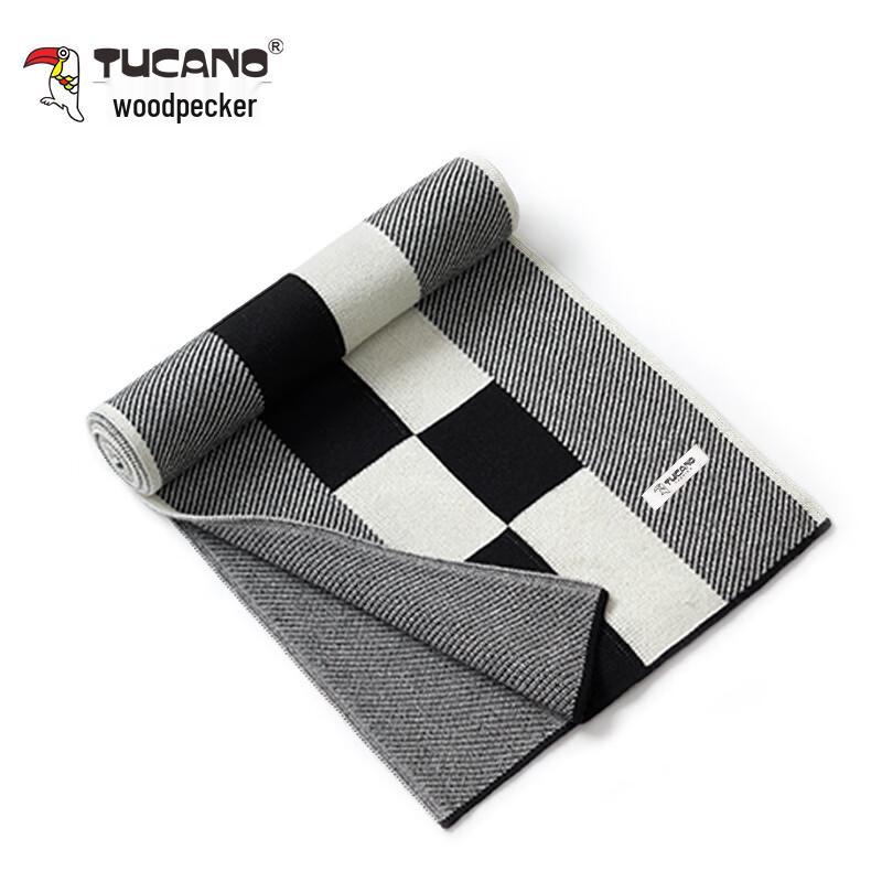 Tucano Men's Classic Plaid Knitted Winter Scarf
