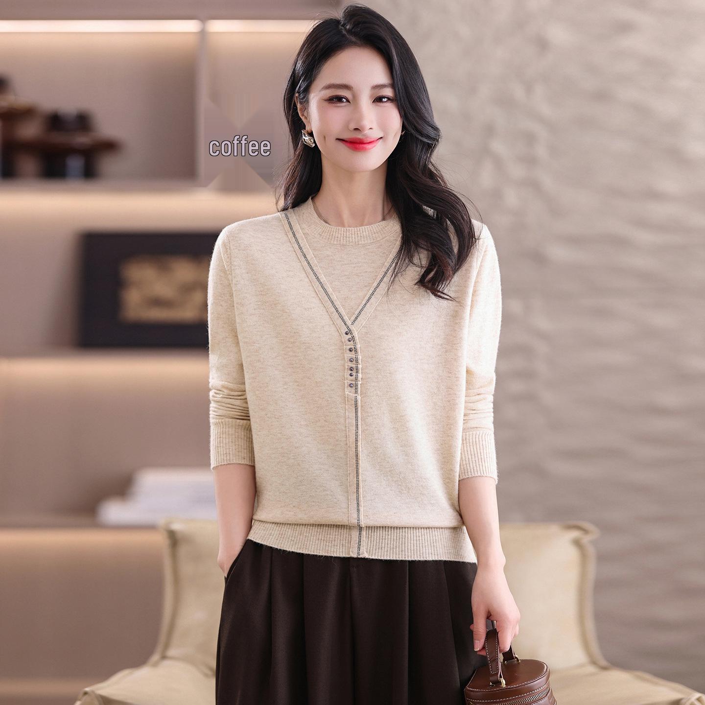 

Rhinestone-Studded Faux Two-Piece Knit Pullover for Moms: Slimming Round Neck Sweater for Middle-Aged & Elderly L [Recommended for up to 52 kg] грязно-белый