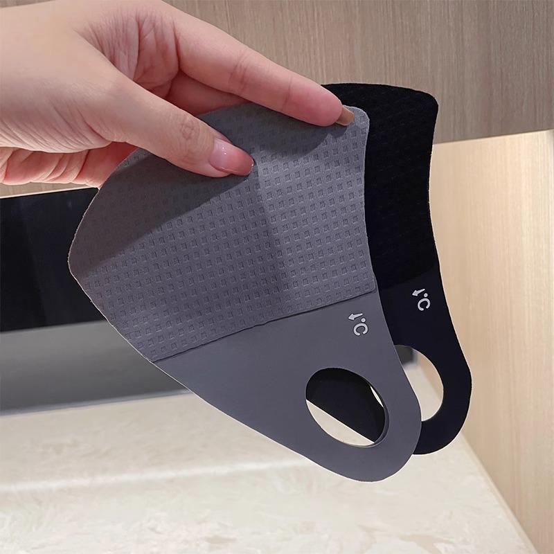 Women's 3D Ice Silk UV Protection Face Mask with Eye Corner Coverage for Summer.