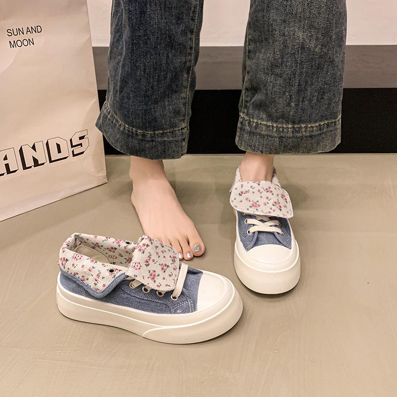 Popular One-pedal Canvas Shoes Women's 2025 New Summer Thin Breathable Board Shoes Versatile Thick-soled White Shoes