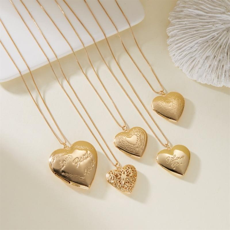 Vintage Heart Locket Necklace With Engraved Floral Designs Adjustable Chain Photo Pendant Jewelry Accessory for Women