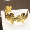 Hochwertige Blumen Verstellbare Öffnungsarmbänder Für Frauen Geometrische Goldfarbe Breite Manschetten Armreifen Mode Hochzeitsparty Schmuck