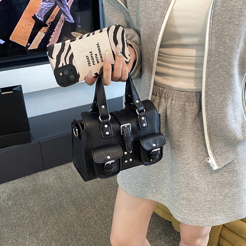 Large Capacity Multi-pocket Armpit Bag New Versatile Commuter Shoulder Crossbody Small Square Bag