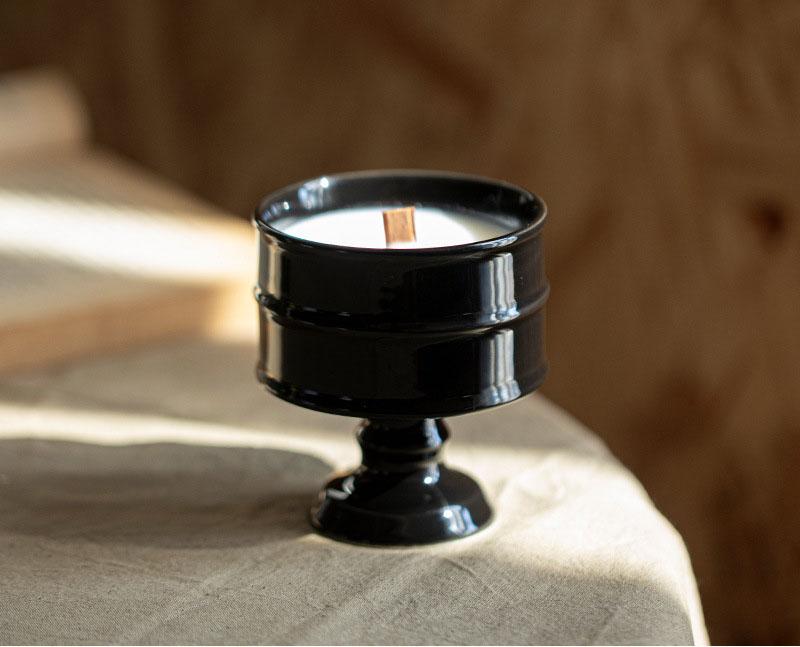 Retro and Minimalist High Footed Ceramic Candle Holder (Black,8*9cm) чёрный