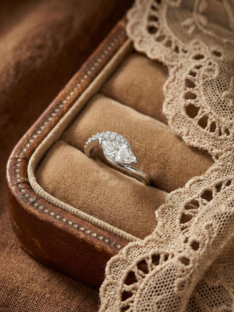 925 Sterling Silver Fashion Luxury Twisted Zircon Marquise Ring For Women Anniversary Engagement Wedding High Quality Jewelry