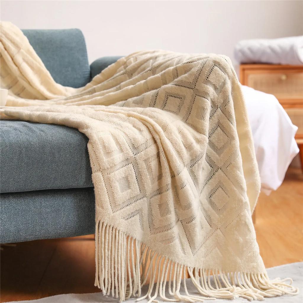 Nordische Strickdecke Einfarbig Sofadecke mit Quasten Reise Leichte Luxusdecke Pucken für Bett Heimdekor 130x180cm