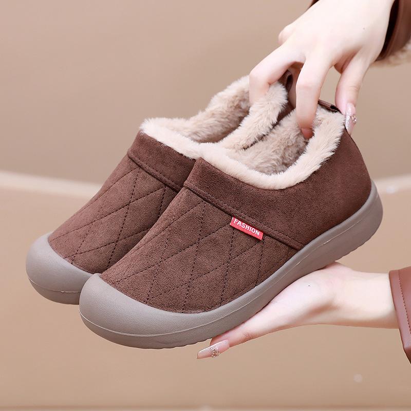 Women's Winter Warm Platform Moccasins Faux Suede Loafers with Fuzzy Plush Lined Non Slip House Shoes Indoor Outdoor Faux Fur Walking Shoes for Women