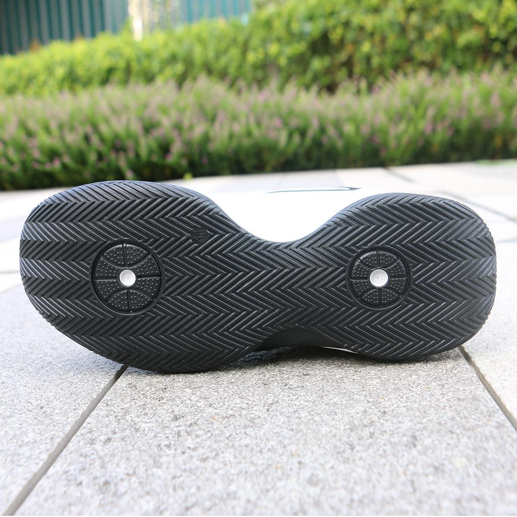 Męskie buty sportowe typu high top z wodoodporną skórzaną powierzchnią, buty do koszykówki, modne buty na deskorolkę z wysoką przyczepnością