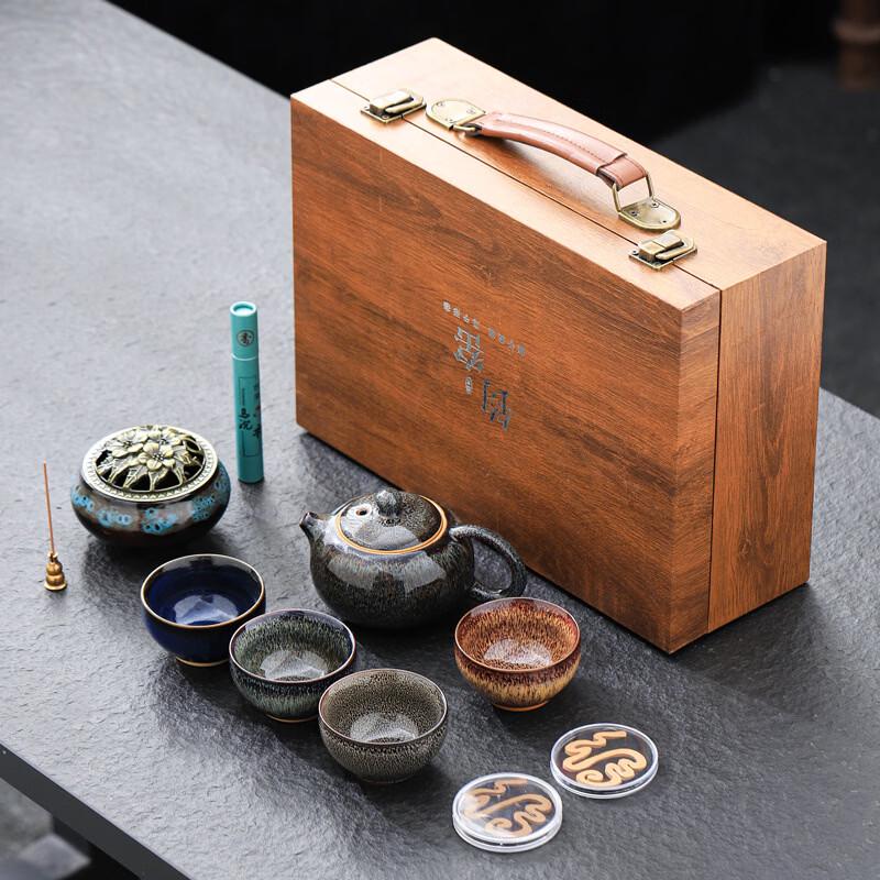 Ceramic Kung Fu Tea Set with One Pot and Four Cups