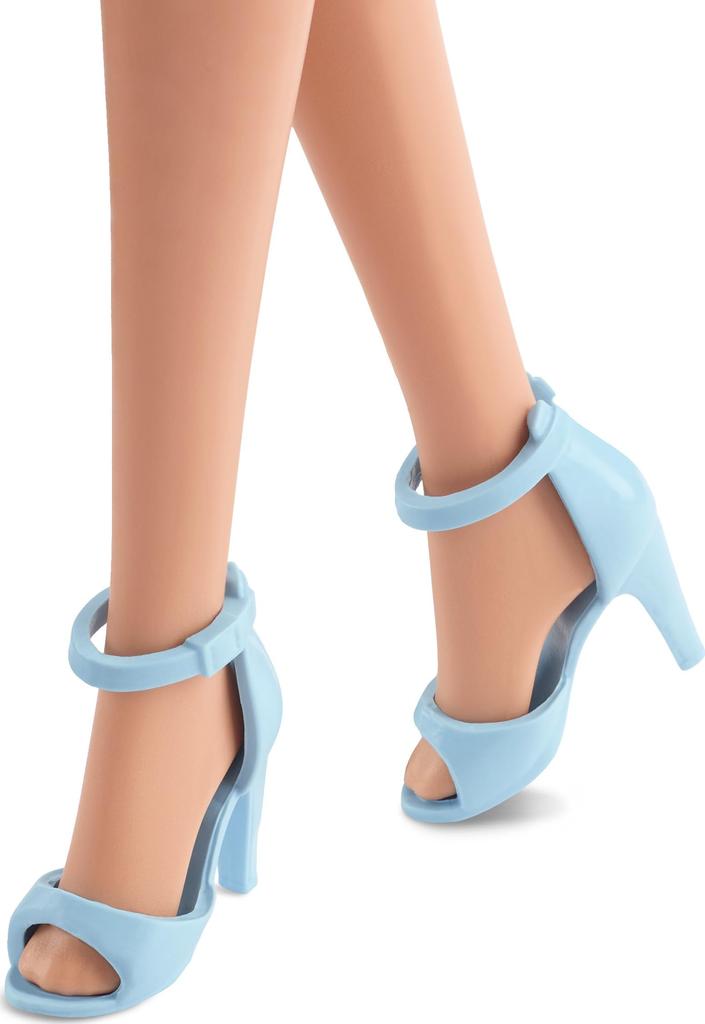 Barbie Movie [Barbie] Blue Check Dress [Dress-up Doll] [Ages 6 and Up] HRF26