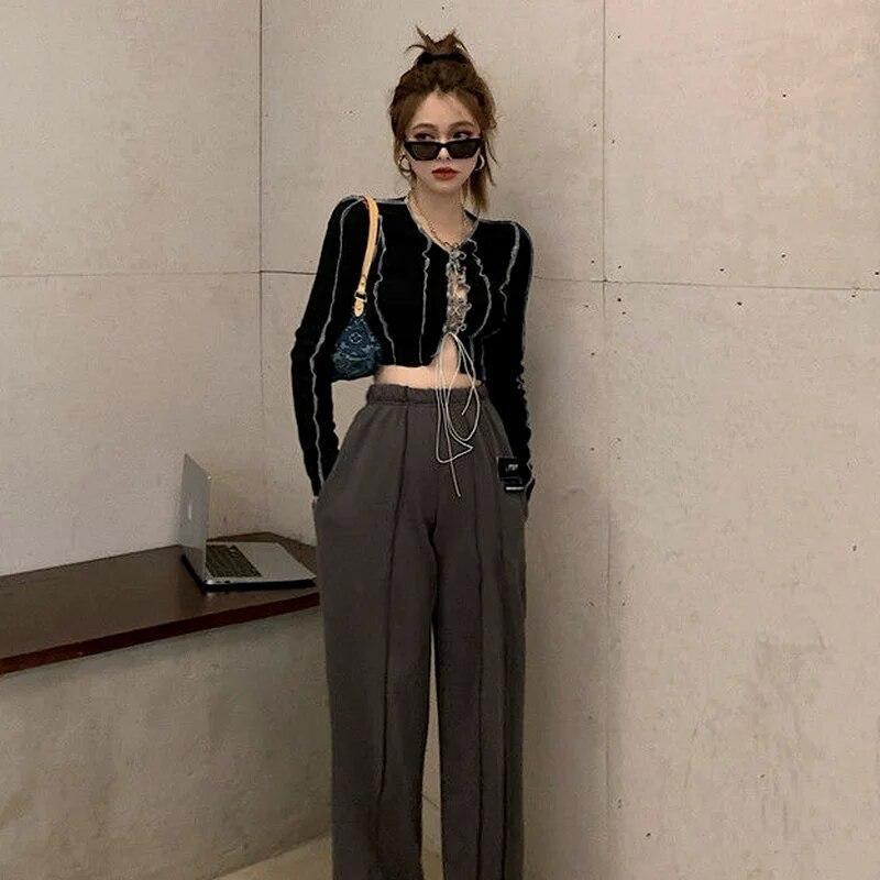 2KWEIRD T-Shirts Damen Modisch Brust Ausschnitt Design Langarm Cool Weiblich Hipster Y2k Tees Crop Top Sexy Heiße Mädchen High Street