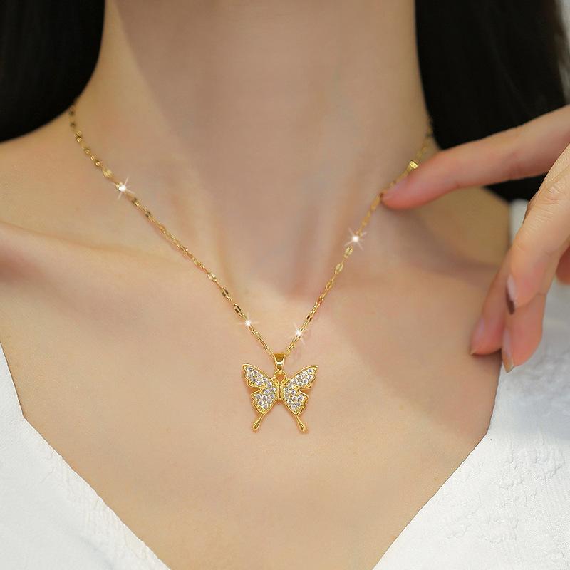 Light Luxury Temperament Gorgeous Butterfly Mascot Necklace Female Versatile Collarbone Chain Titanium Steel Chain