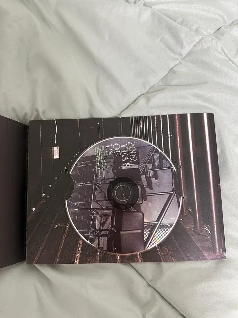 SHINee - Linding Don - 2009 Year of Us Album Used