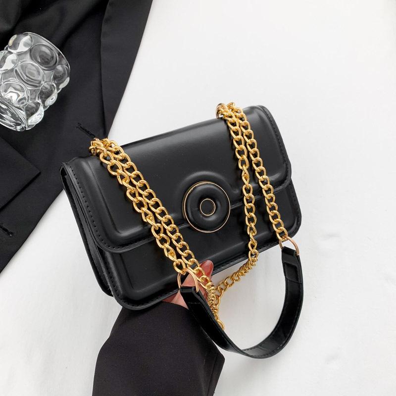 

Простая и модная женская сумка через плечо с темпераментом 2024 года, летняя новая простая корейская версия, сумка-мессенджер, повседневная маленькая квадратная сумка для женщин чёрный