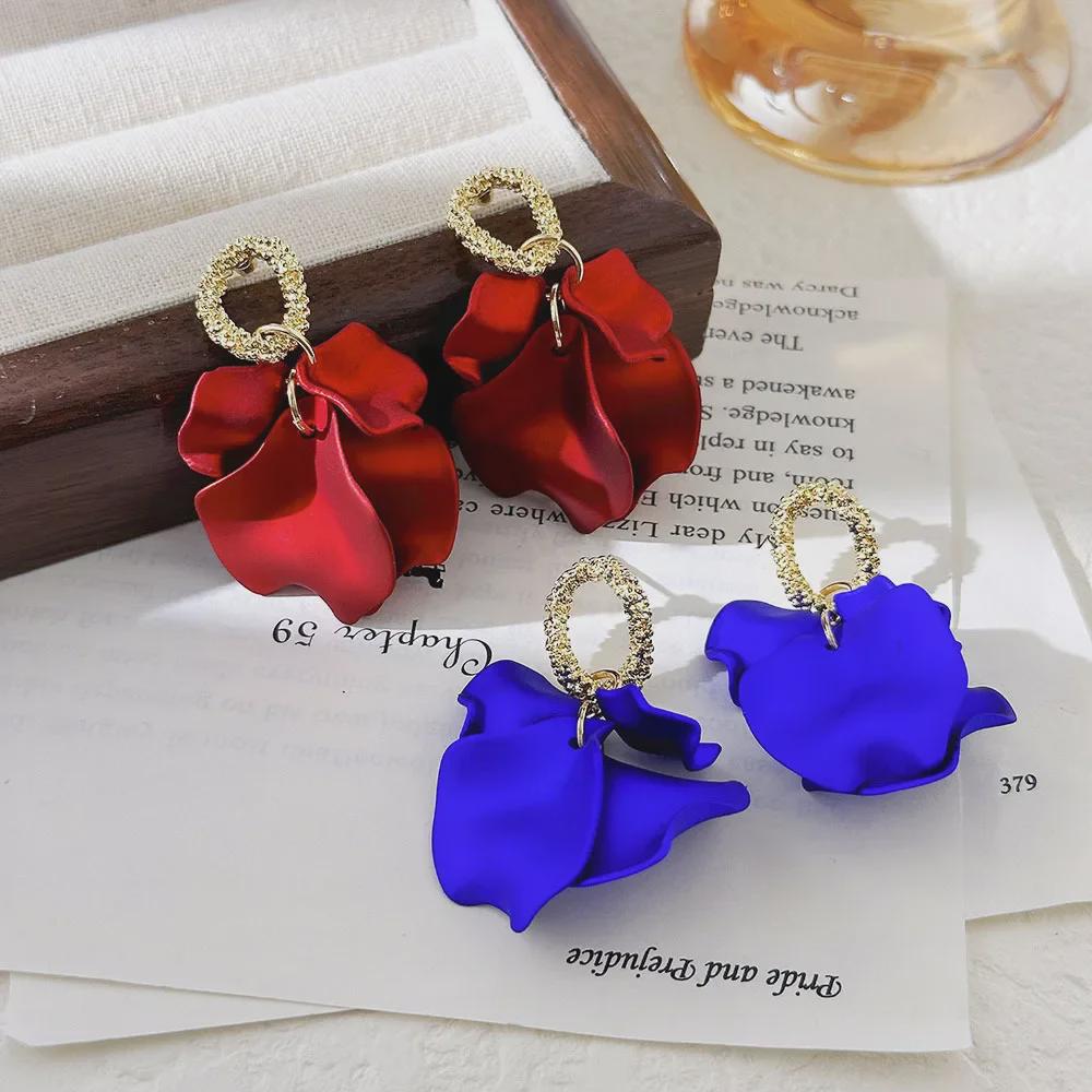 Silver Needle Blue Enamel Petal Earrings - Elegant Niche Design Studs