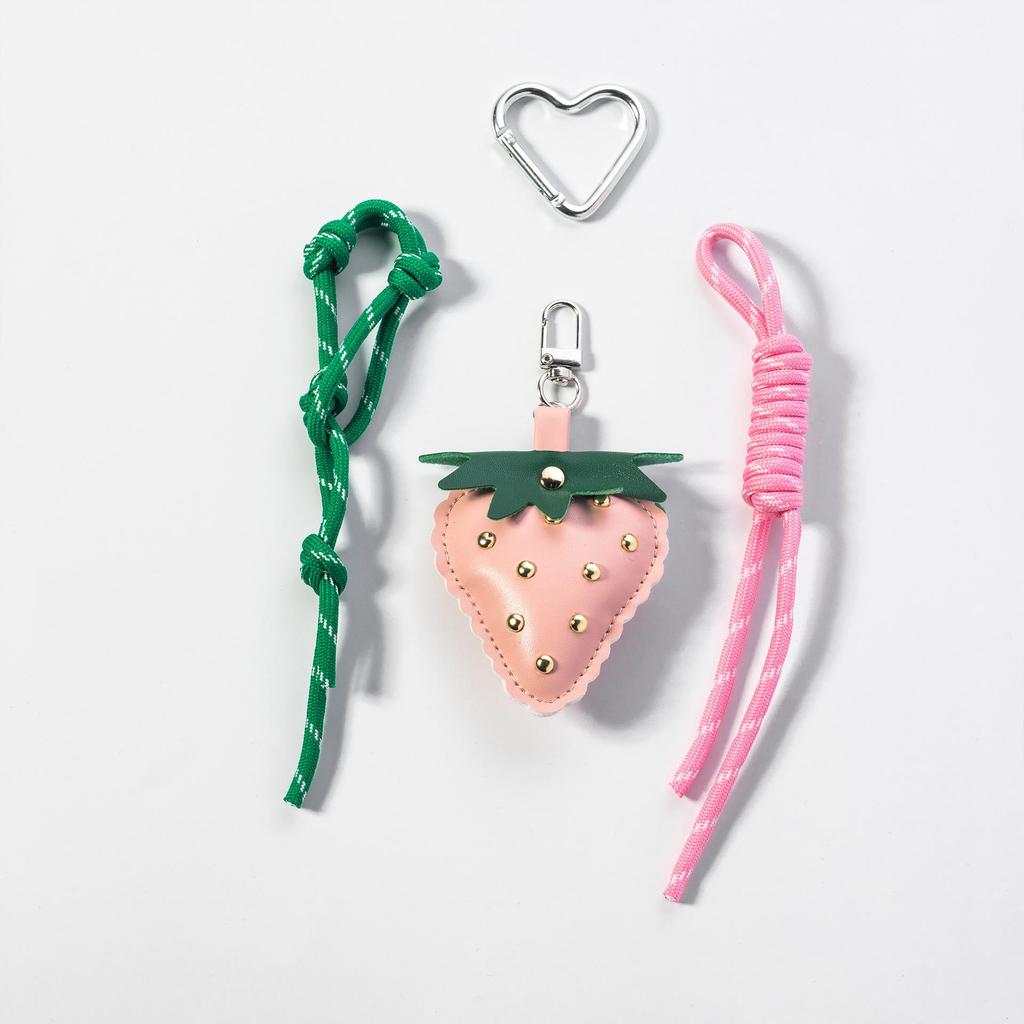 Yogodlns 1pcs Bag Pendant Cut Strawberry For Women Couple Car Decoration Jewelry Gift Accessories Backpack Pendant