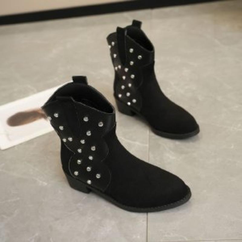 Large Size Winter Women's Boots New Rivets Decorative Trend Round Head Thick Heel Sleeve Martin Boots Women