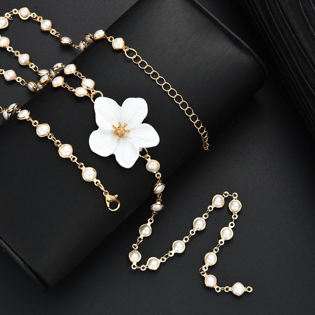 Elegant Women‘s Long Tassel Pearl Flower Necklace Fashion Gold White Color Pendants Necklace Beach Party Jewelry Accessories New