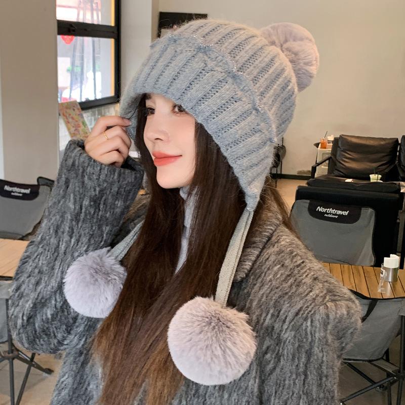 Women's Outdoor Leisure Cute Hairball Pullover Hat Autumn and Winter Knitted Windproof Warm Wool Hat