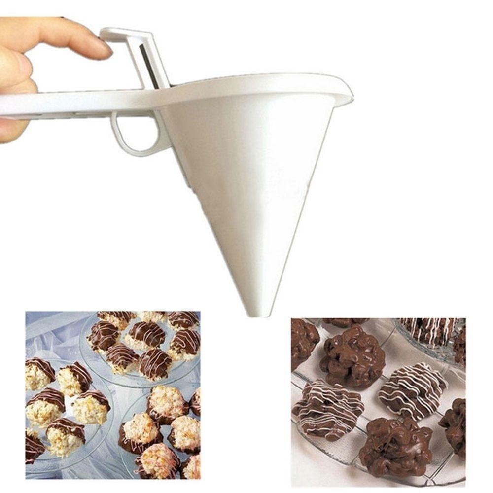 Kitchen DIY Convenient Chocolate Candy Icing Funnel Mold White Foodgrade Plastic Pancake Cream Tool Baking Tools for Cakes