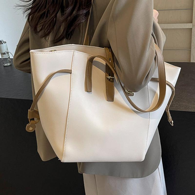 Fashion Tote Bag for Commuting To Work with Large Capacity and Single Shoulder Strap - Simple Women's Bag