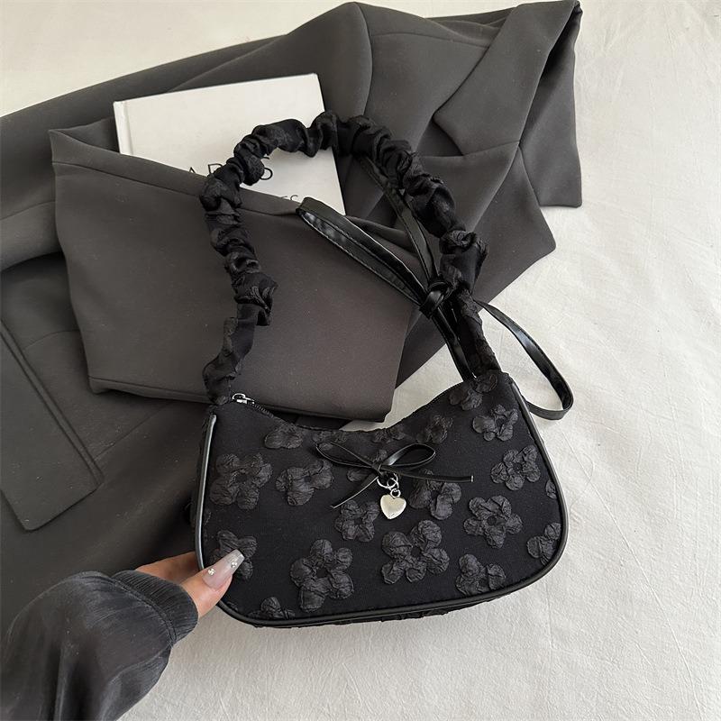 

Summer new fashion women s pleated dumpling bag casual student shoulder bag commuter messenger bag tide