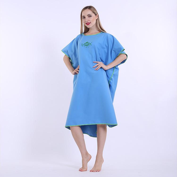 

Microfiber Hooded Bathrobe Poncho - Absorbent Beach Changing Towel 110x90 cm светло-синий