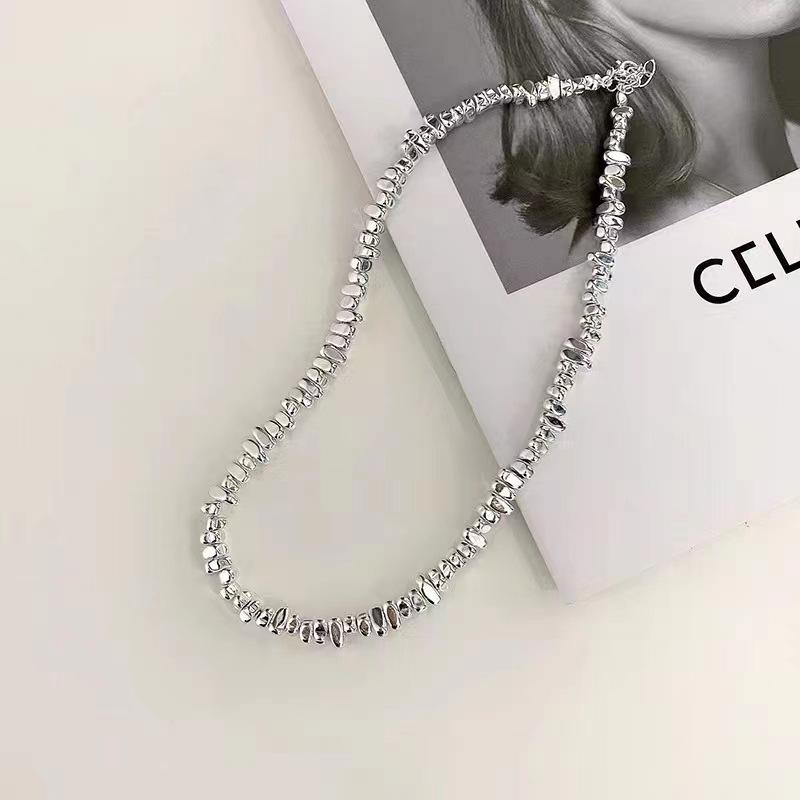 Sweet and cool splicing broken silver necklace new popular niche neck chain collarbone chain women's neck accessories