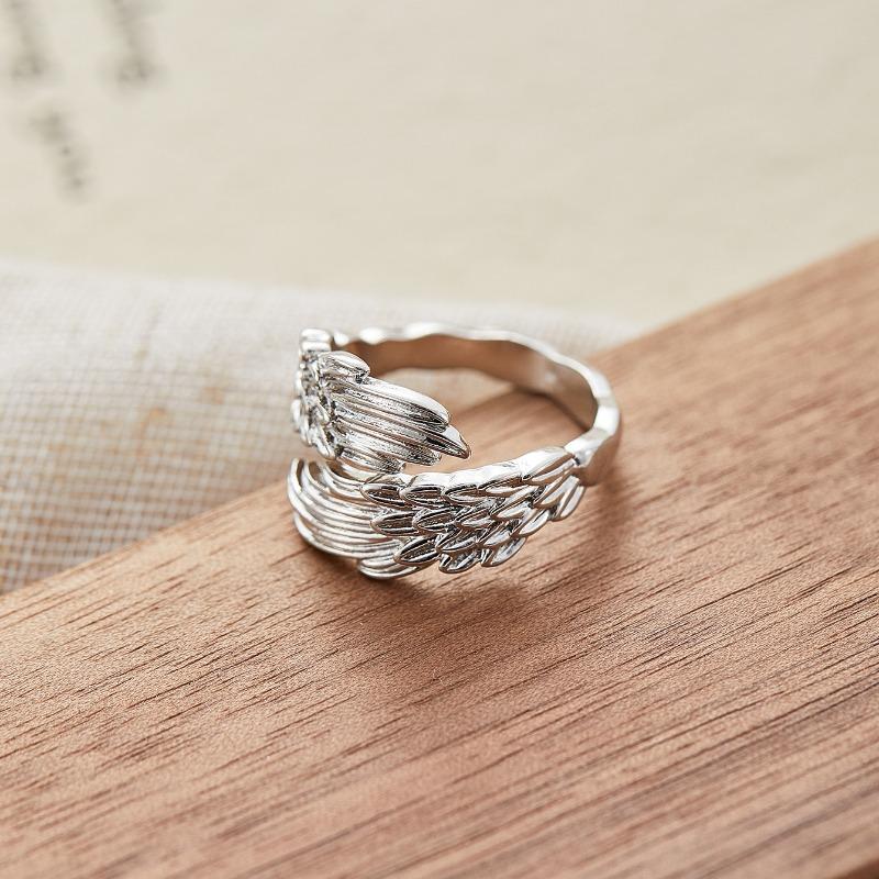 Personalized Creative Guardian Angel Wings Hug Opening Ring Lady Retro Punk Hip Hop Lucky Zircon Party Mother Gift Accessories