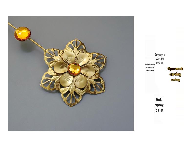 European Luxury Peacock Wall Clock for Elegant Living Room Decor