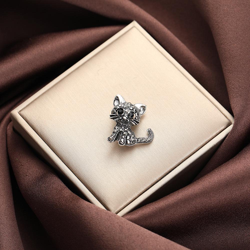 Retro Black Kitten Corsage Brooch with Diamonds