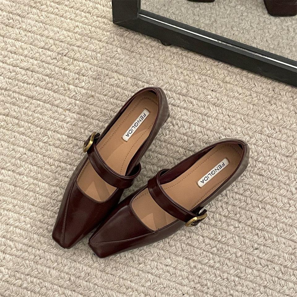 Coarse heel brown Mary Jane shoes women's shoes spring and autumn 2025 new simple and versatile one-word with retro light mouth single shoes