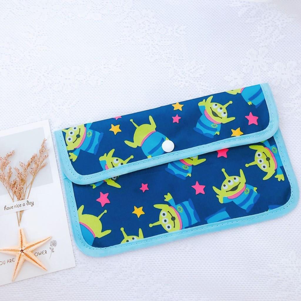 Hello Kitty Crayon Shin Chan Cartoon Portable Case With Multi Purpose Storage For Students And Kids