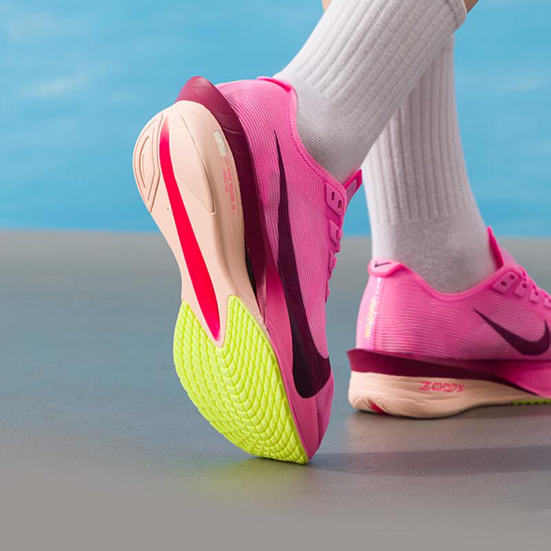 Nike HF6412-601 Women's Running Shoes
