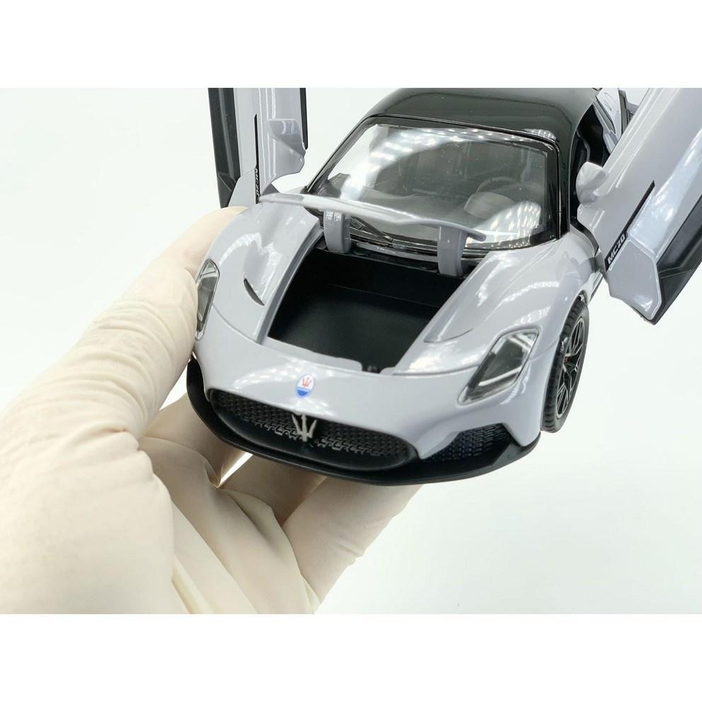 1:22 Scale Maserati MC20 Die-cast Supercar Model Toy - Green