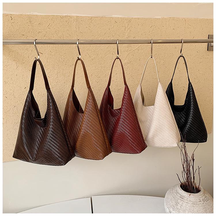 Women's Retro Large Capacity Woven Shoulder Bag - 2026 Underarm & Mother-Child Style