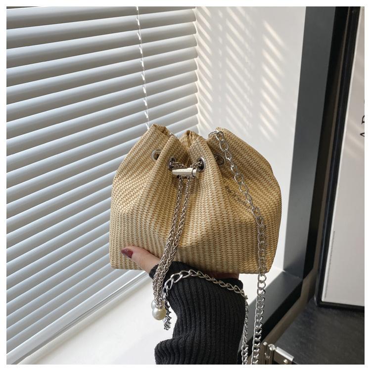 Нишевая минималистичная дизайнерская сумка женская 2025 новая мода ламповый бархат core chain сумка-ведро универсальная сумка через плечо