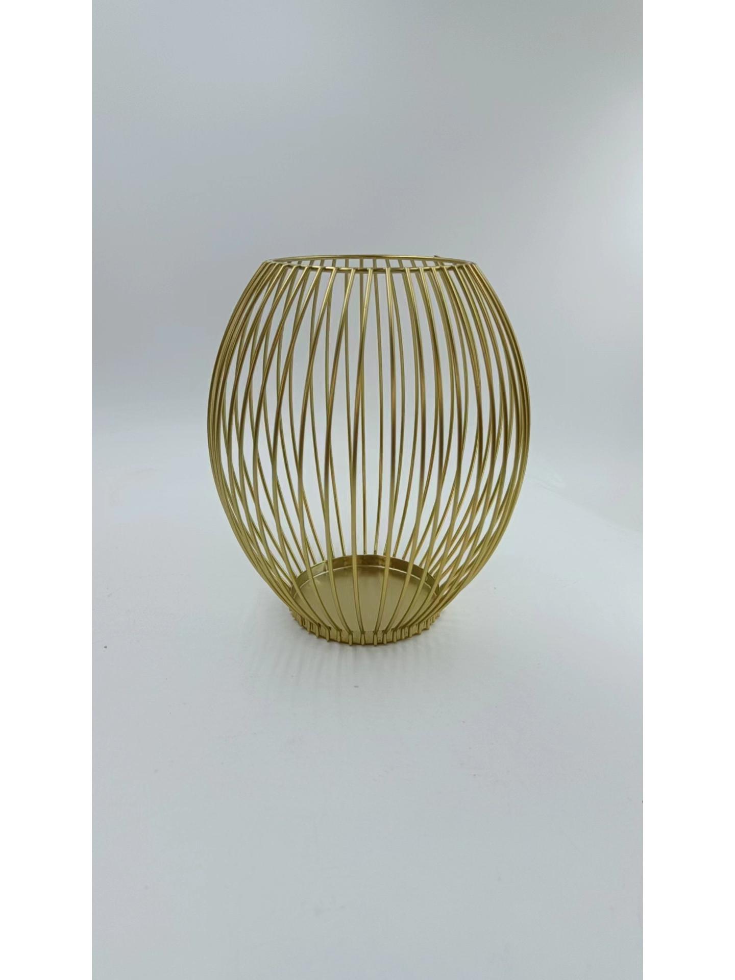 

Залізні свічники в європейському стилі - елегантні прикраси для дому для віталень, гаряча якість в наявності