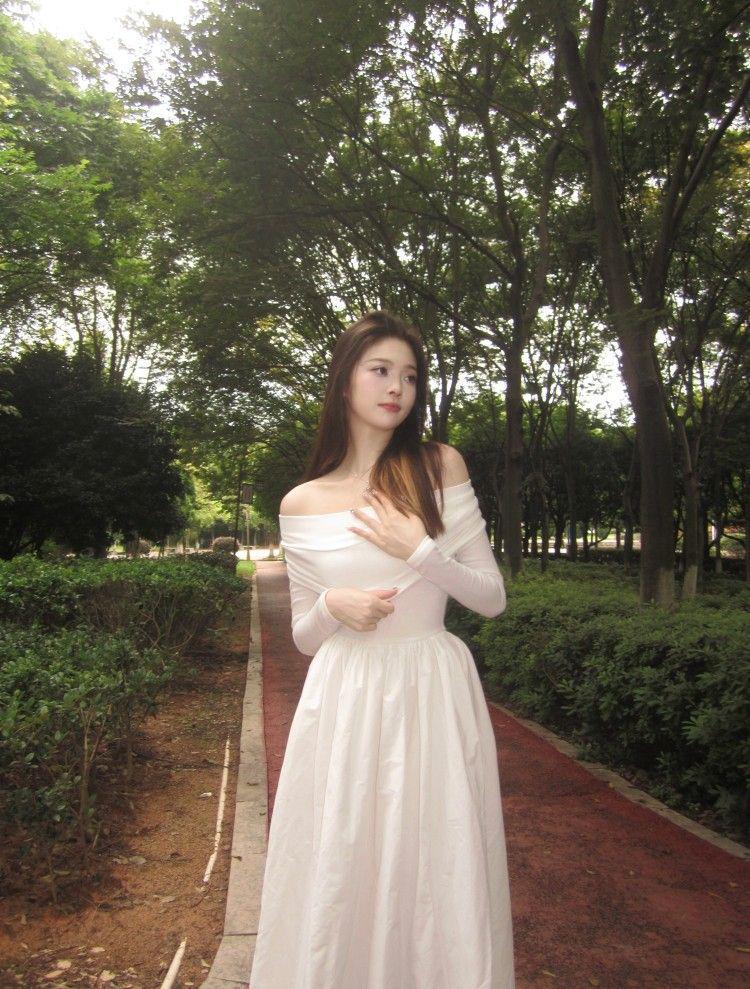 Women's White One-Shoulder Knit Dress, A-Line Long Sleeve, Pure Desire Style for Autumn 2026
