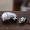 Portable Mini Heart Hip Flask Food Grade Stainless Steel 1 Oz Wine Pot Leakproof Wine Flask Pendant Spirits