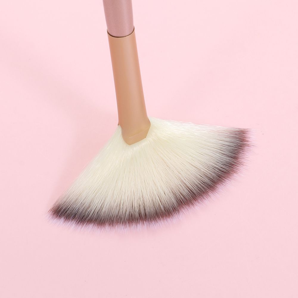 1Pcs New Professional Soft Makeup Brush Diamond Face Fan Powder Brushes High Quality Fan Applicator for Facials Cosmetic Tool