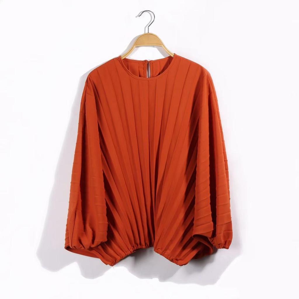 High-End 2026 Pleated Plus Size Loose Shirt - Versatile for Autumn and Spring Lazy Casual Style
